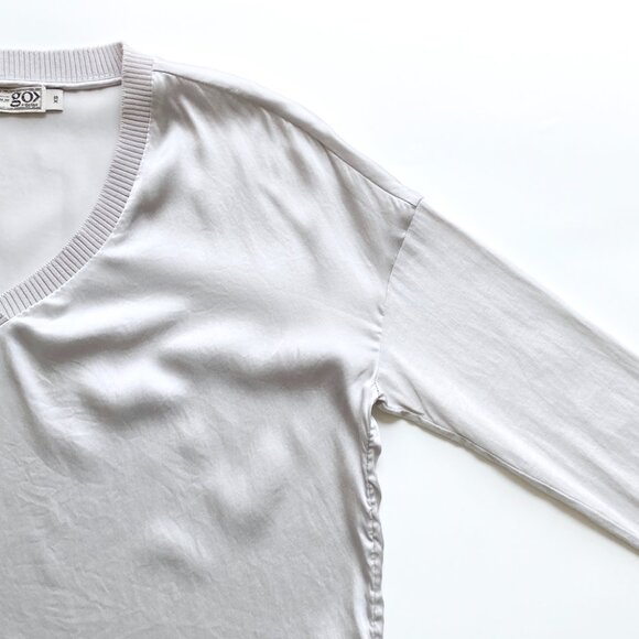 Go Silk Iconic Silk V-Neck Pullover - Picture 7 of 10